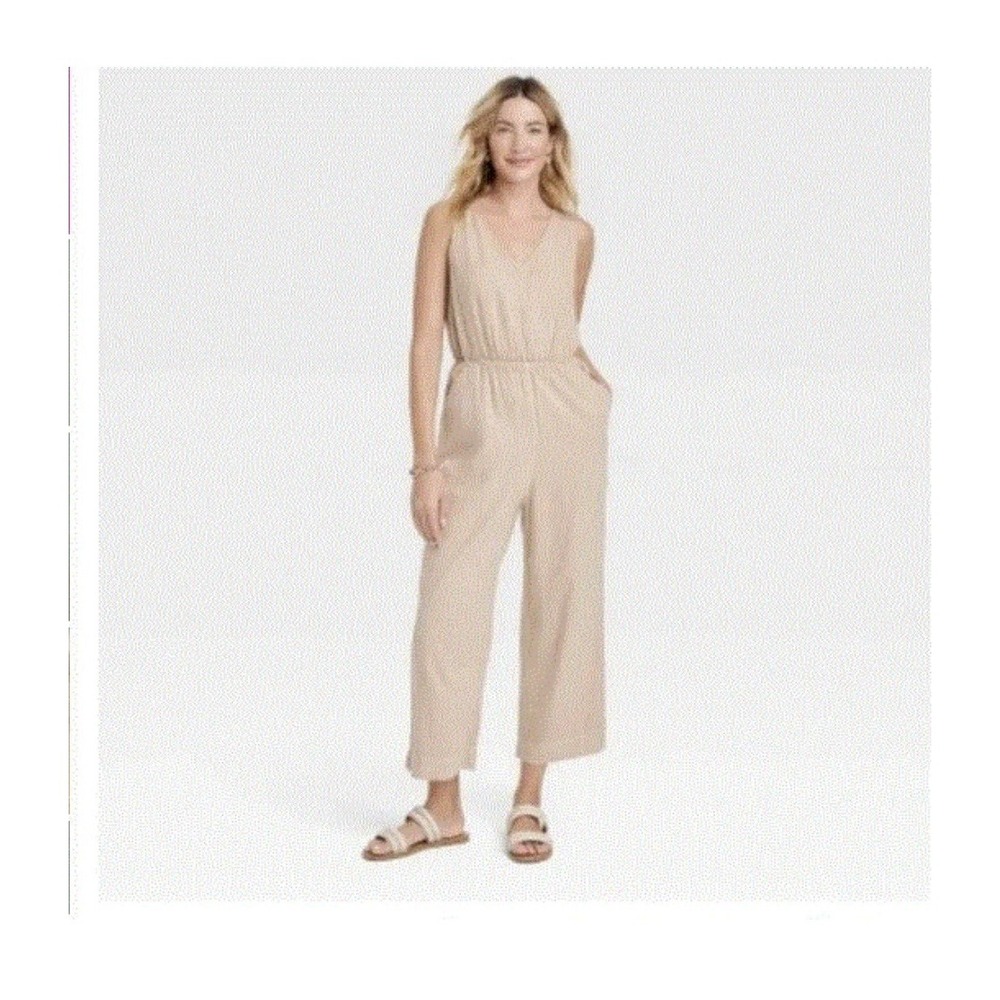 Women's Sleeveless Jumpsuit -‎ Universal Thread Tan / Beige  XL